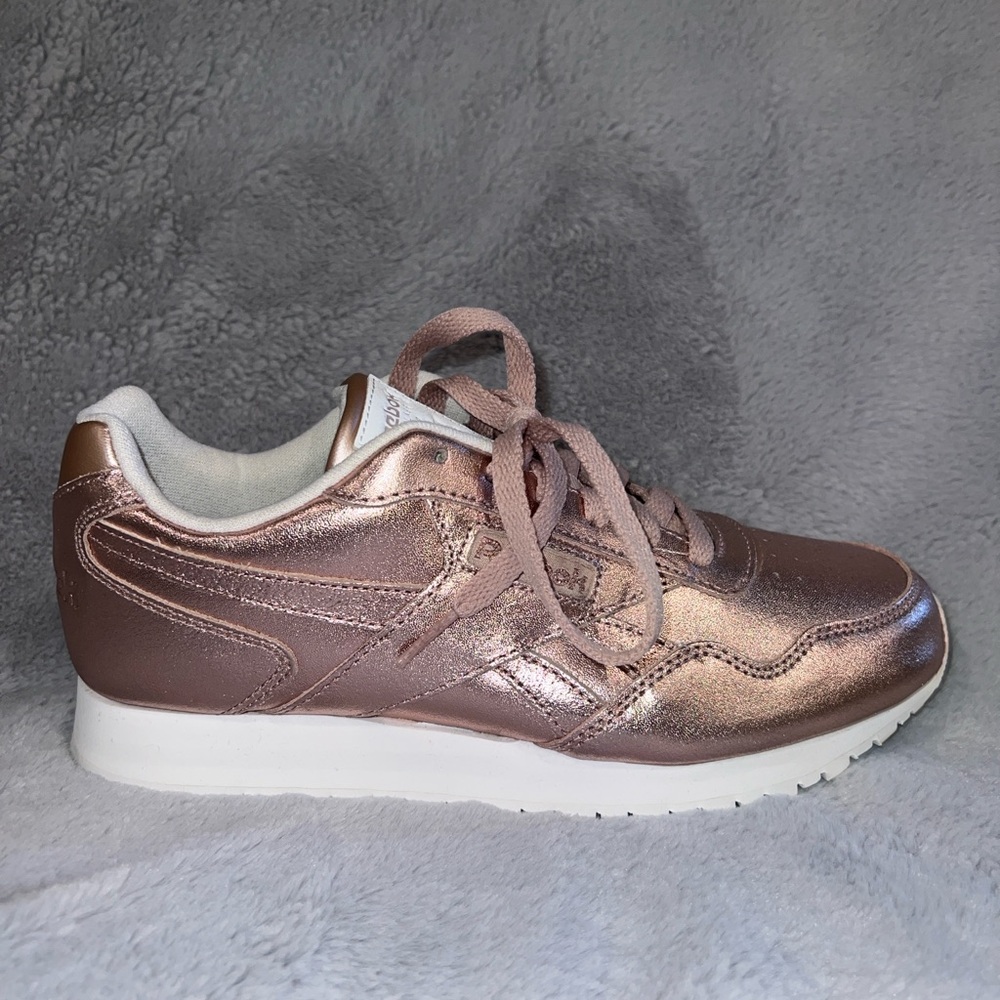 Reebok CL Harman Run Classic’s in Rose Gold